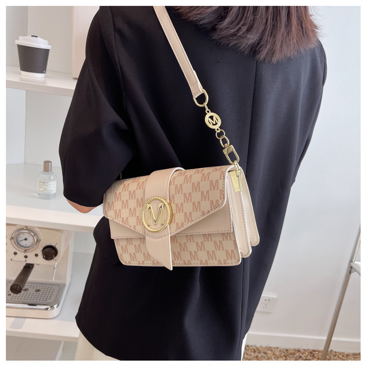 Unterarmtasche für Frauen 2023 neuer Stil französische Nische High-End-Modekette Umhängetasche beliebte kleine quadratische Tasche_voghion.com