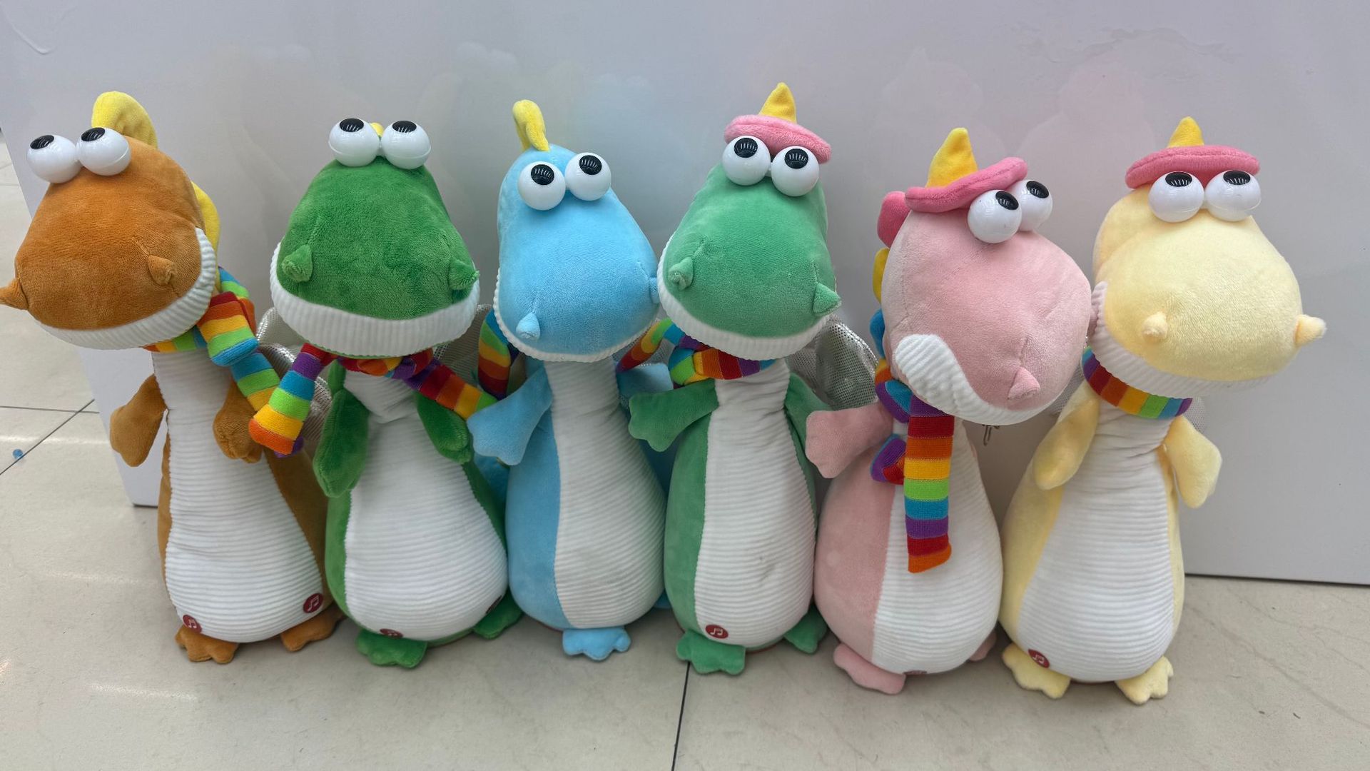 Cactus de baile transfronterizo encantador, flores de charla, ruido de ruido, juguetes de peluche eléctricos para aprender a hablar, cantar y bailar.