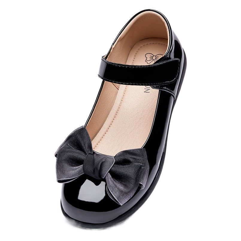 Детская кожаная обувь черная весна 2025 новая мягкая подошва