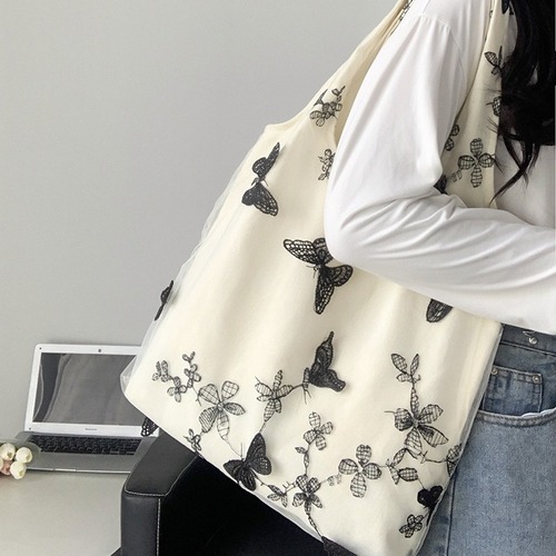Super beautiful embroidered black butterfly canvas bag lace fairy casual travel women's bag literary large capacity versatile shoulder bag