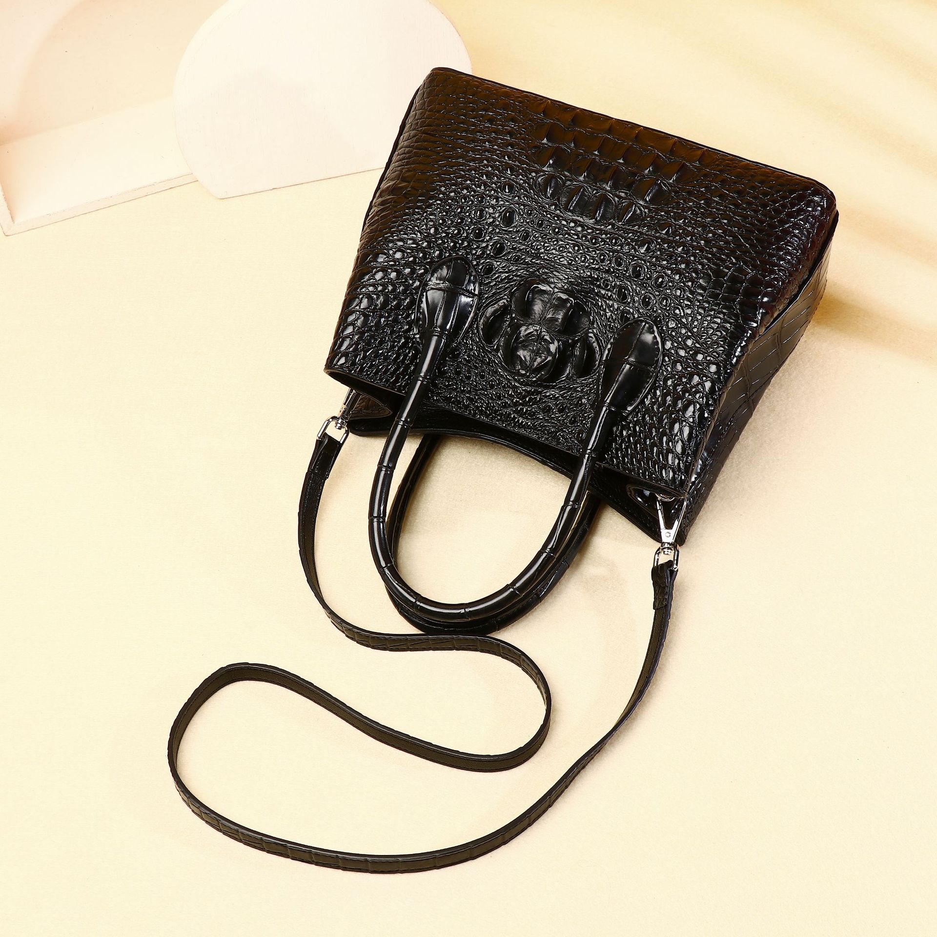 Túi tote da nữ đáy rộng họa tiết vân cá sấu cổ điển 25cm chi tiết 4