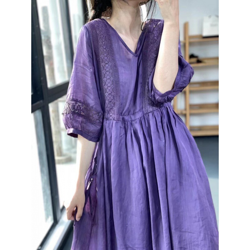 Japanese and Korean spot comfortable fashion simple seven sleeve art style lace dress long V-neck small fresh