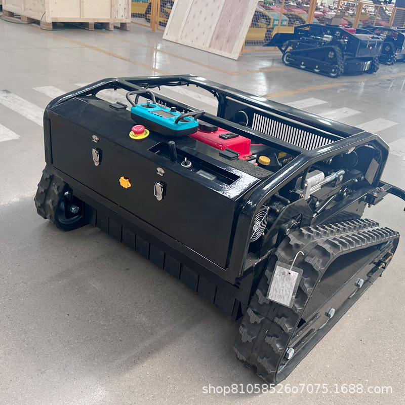 Fully automatic remote-controlled crawler grass cutter, all-terrain crawler lawn mower, remote-controlled lawn mower for parks and residential areas