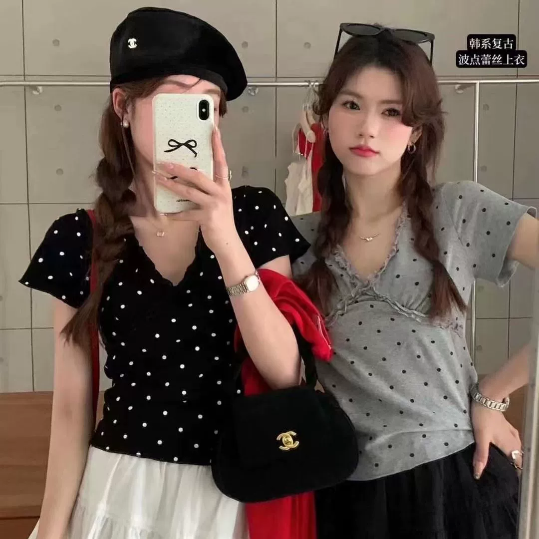 Модальная кружевная футболка в горошек на правое плечо с короткими рукавами, женская новая футболка с v-образным вырезом и половиной рукавов, короткий топ