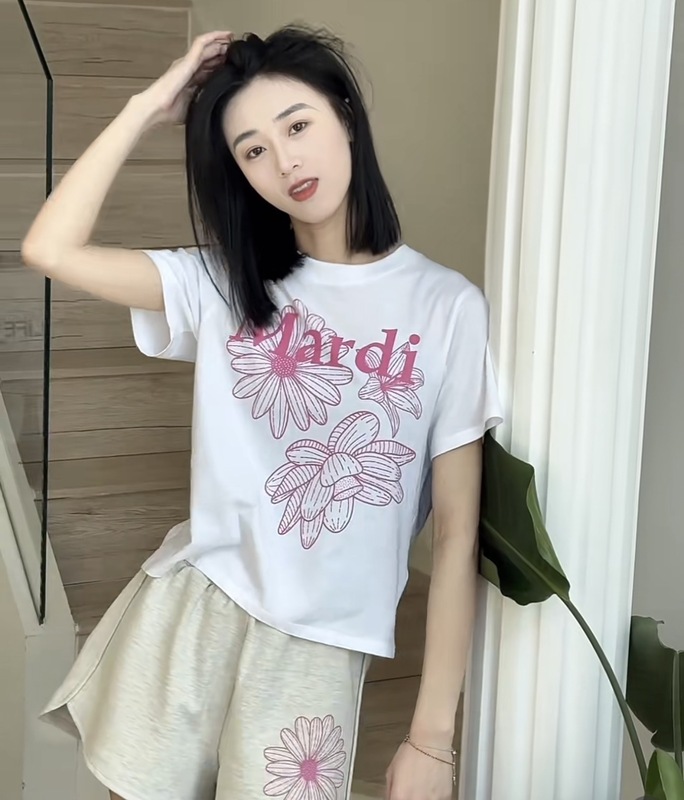 韓国マルディトレンディな半袖フラワープリントゴールドハイシルバー夏ラウンドネック純綿ルーズTシャツトップトレンディ|undefined