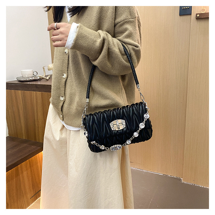 Diamond Chain Shoulder Bag - Small Pleated Crossbody Handbag_voghion.com