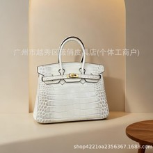 �{�~�yϲ�R�����K����^��ţƤŮ��ͨ�ڴ�����б��μ���羳����