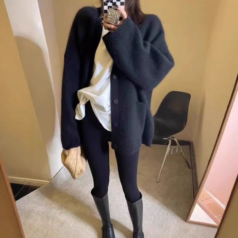 Heavyweight Lazy Style Wool Cardigan for Women, V-Neck, Mid-Length, Cashmere, Loose Fit, Thick Oversized Sweater Coat, Knitted Heavyweight Lazy Style Wool Cardigan for Women, V-Neck, Mid-Length, Cashmere, Loose Fit, Thick Oversized Sweater Coat, Knitted