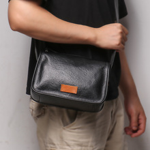 跨境代发新款男真皮斜挎包植鞣皮休闲简约单肩包牛皮高级感小背包