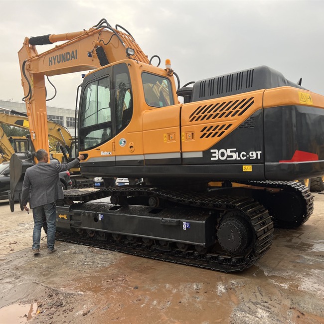 Excavadora Hyundai 305 215 220 de segunda mano, noventa por ciento nueva, buena calidad, prueba de puesta en marcha en el sitio, stock suficiente image 4