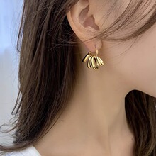 �羳�¿�߼������ζ��A�׺��p�@��Ȧ���˶��h�~�����ᔶ��Ů