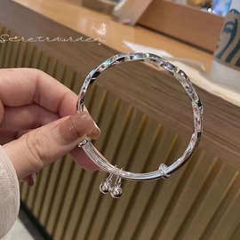 直播批发铃铛莫比乌斯手镯女时尚麻花扭转旋转百搭推拉手环可调节