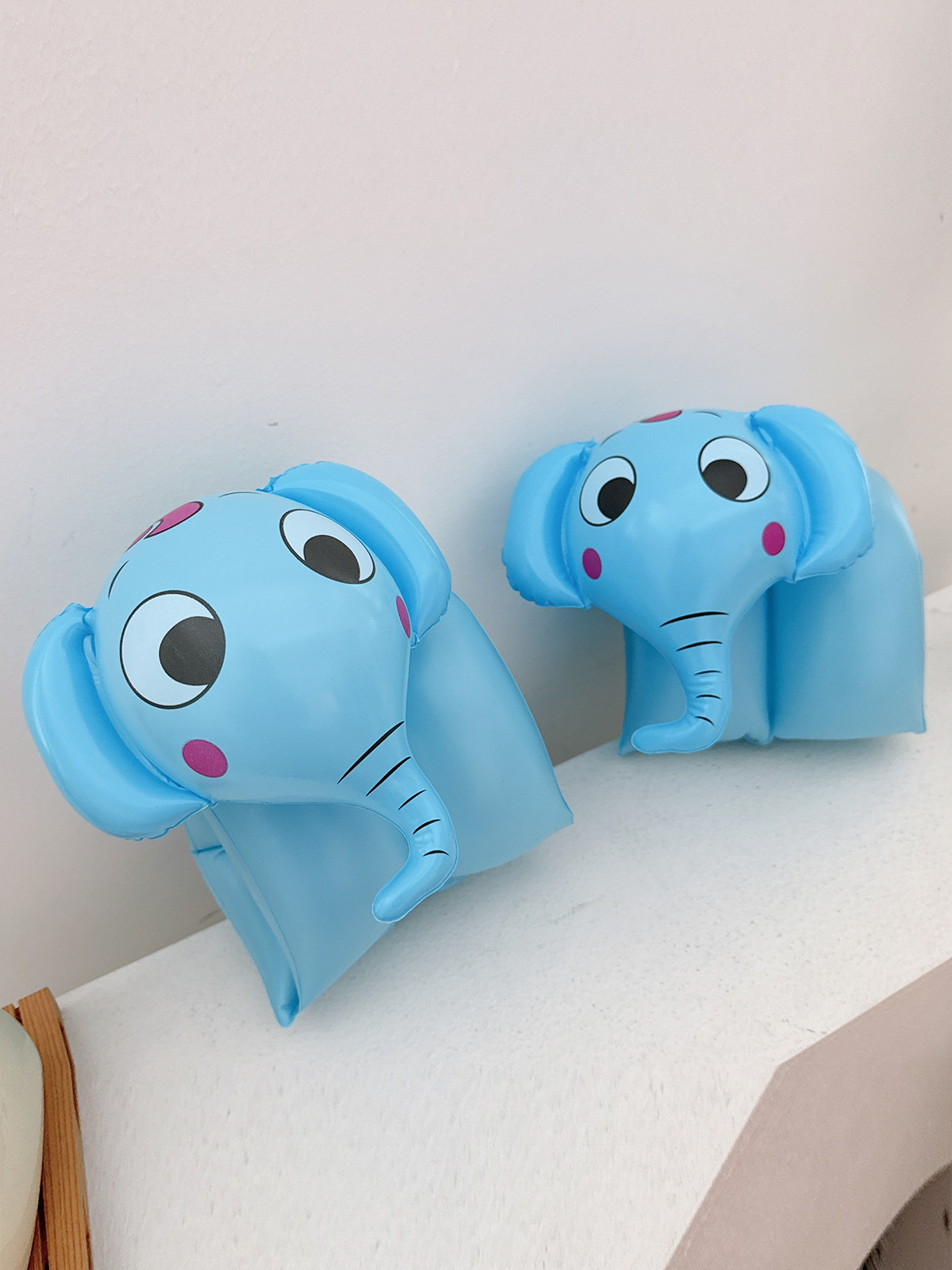 children's cartoon handheld swimming accessory for swimming