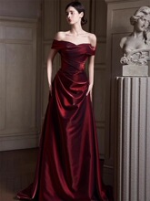 一字肩敬酒服新娘感气质轻奢宴会订婚宴会晚礼服裙主持人