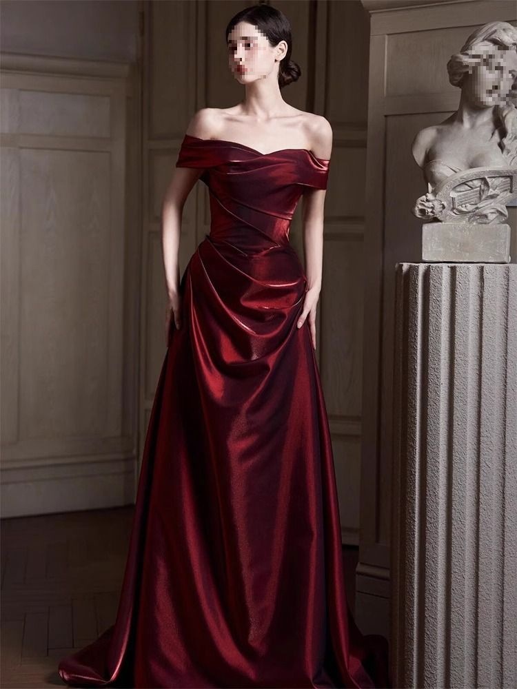 一字肩敬酒服新娘感气质轻奢宴会订婚宴会晚礼服裙主持人