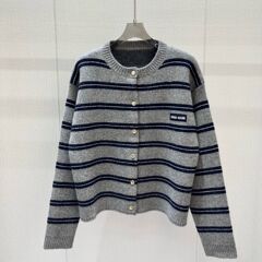 南油新款秋冬灰色条纹针织开衫圆领气质毛衣外套女