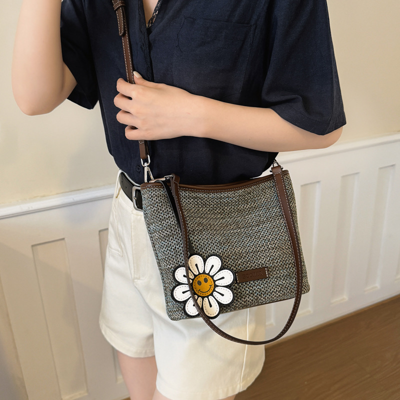 Bolsa de cubo retro de gran capacidad para mujeres 2026 nueva moda diaria de verano mochila de hombro