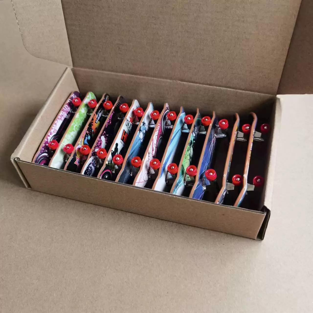 Трансграничный скейтборд на кончиках пальцев, детская игрушка, скутер из сплава, матовая поверхность, скользящая игрушка