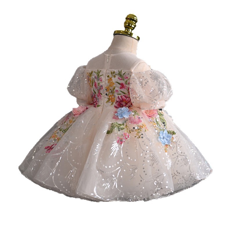 Robe de princesse féérique ultra-légère et luxueuse pour fille, idéale pour un anniversaire ou une soirée de réception._voghion.com