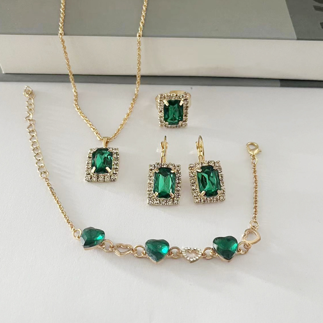 Traje europeo y americano cristal nupcial collar pendientes anillo pulsera traje comercio exterior boda cena joyería Accesorios