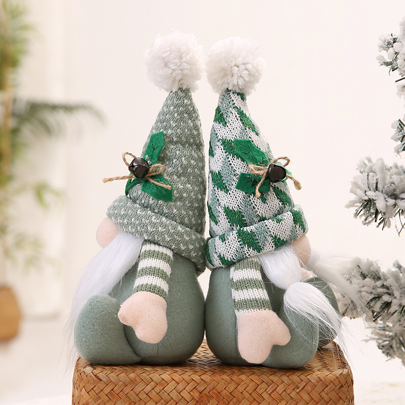 Forniture di decorazioni natalizie transfrontaliere cappello lavorato a maglia verde bambola Rudolph bambola nana senza volto Decorazioni natalizie
