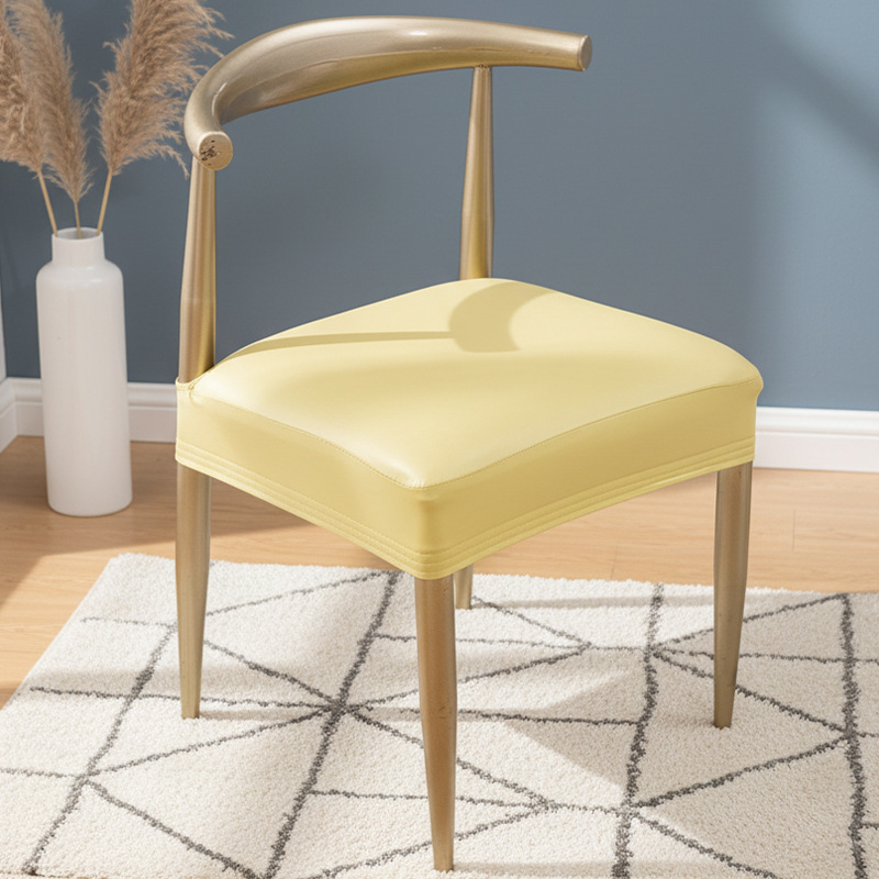 Cubierta de silla de cuero beige