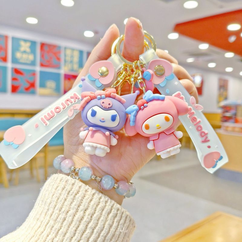 新しいかわいいピーチサンリオキーホルダーペンダントクリエイティブハローキティカップルバッグペンダント人形マシン|undefined