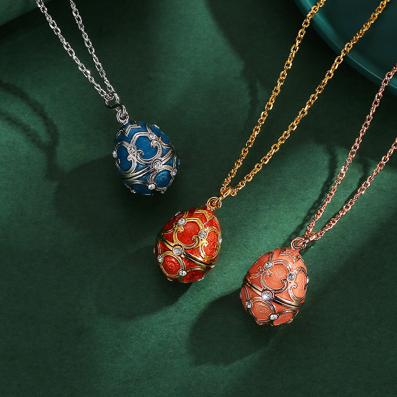 Collana con pendente a forma di uovo pasquale cuore fiocco_voghion.com