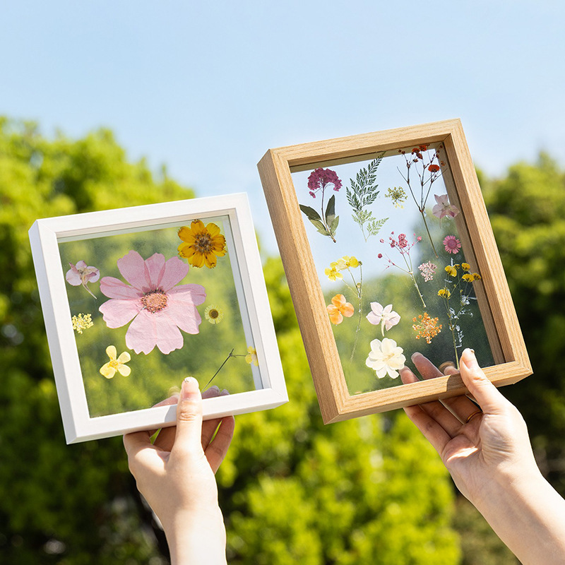 Double-Sided Transparent Photo Frame with Handmade Paper-Cutting, Dried Flowers, Pressed Flowers, DIY Creative Plant Specimens, Glass Leaf Carving Picture Frame Display Stand