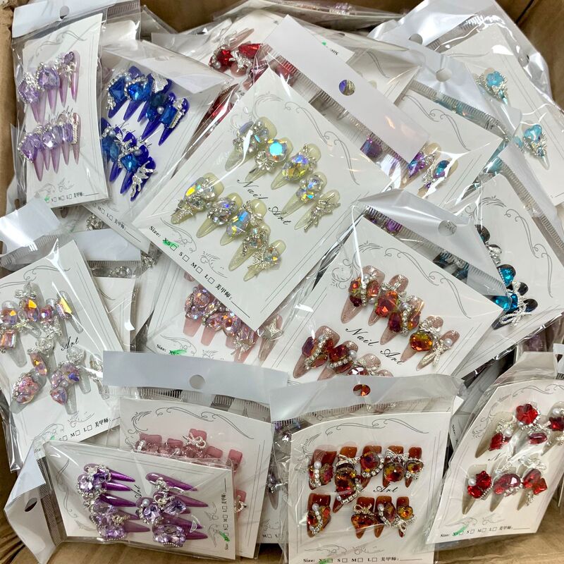 Handmade Wearable Nails, Finished Products, High-End Full-Diamond Large-Diamond Manicure Patches, Carved Unique Blind Box, Removable Fake Nails Handmade Wearable Nails, Finished Products, High-End Full-Diamond Large-Diamond Manicure Patches, Carved Unique Blind Box, Removable Fake Nails