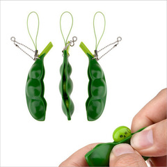 Cross-border Squeeze Edamame Stress Relieving Squeeze Fun Edamame Pod Creative Stress Relief and Boredom Pea Pod Keychain Toy