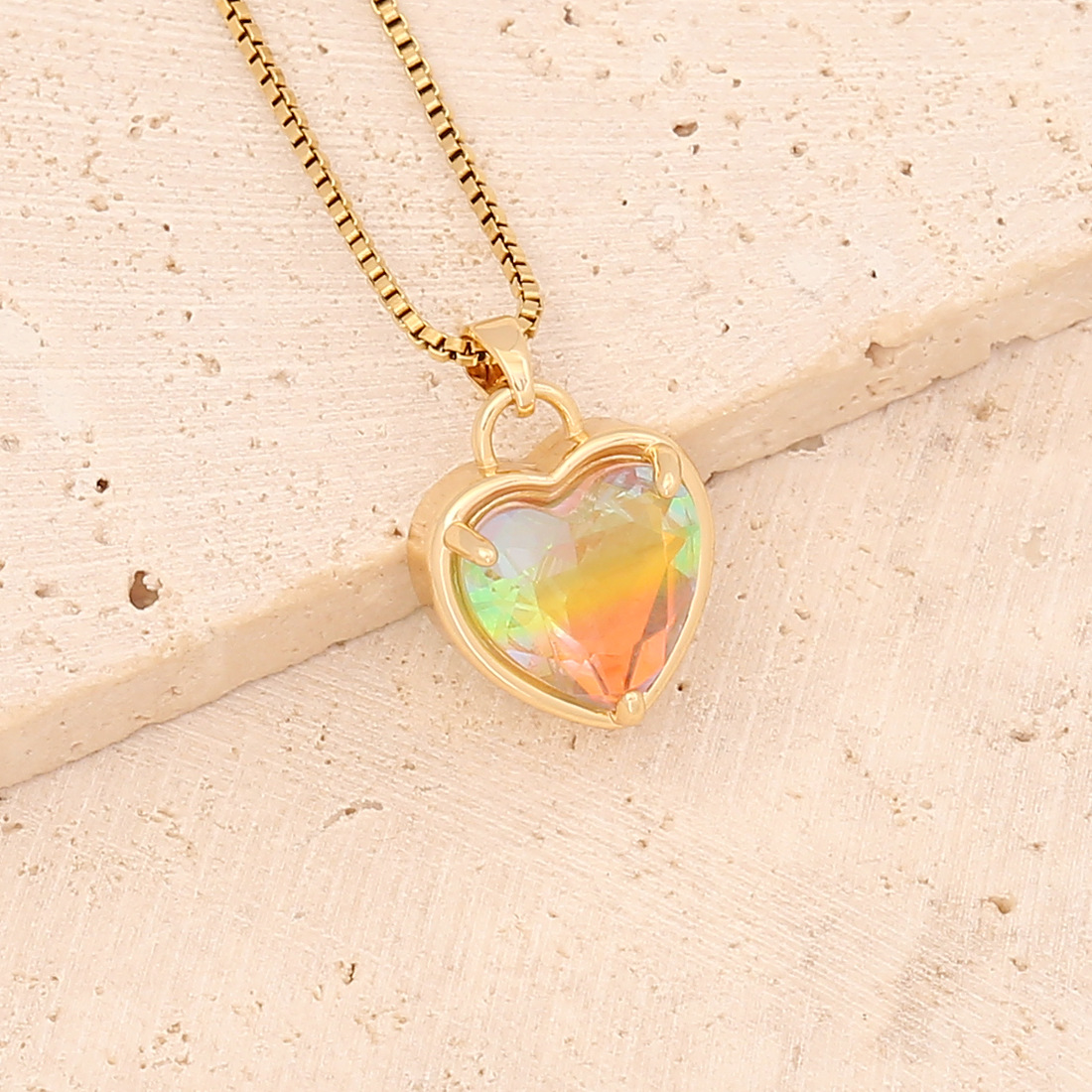 Fashion Heart Shape Stainless Steel Copper Inlay Glass Pendant Necklace display picture 4