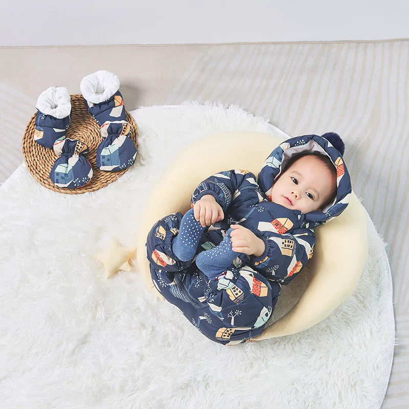 Children's velvet down jacket for early age for new born to go out, duck down, increased thickness