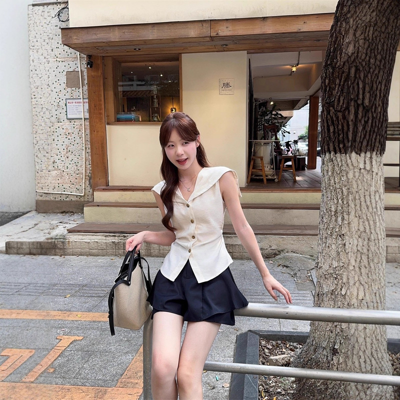 Korean Navy Collar Shirt Women's Summer 2025 New Retro Elegant Slim and Versatile Single-Breasted Sleeveless Top
