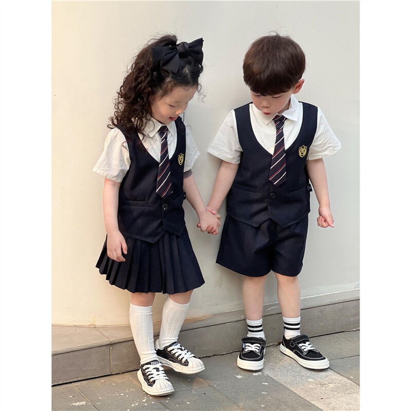 Children's Wear Academy Style 2025 Fake Two-Piece suit Korean Style Children's Dress Short-Sleeved Shirt Boys' Trousers Shorts Trendy Children's Wear Academy Style 2025 Fake Two-Piece suit Korean Style Children's Dress Short-Sleeved Shirt Boys' Trousers Shorts Trendy
