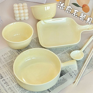 Milk Fufu Ceramic Bowl Girly Heart Handle Bowl Spoon for One Person Underglaze Color Baked Rice Bowl Cream Color Tableware Set