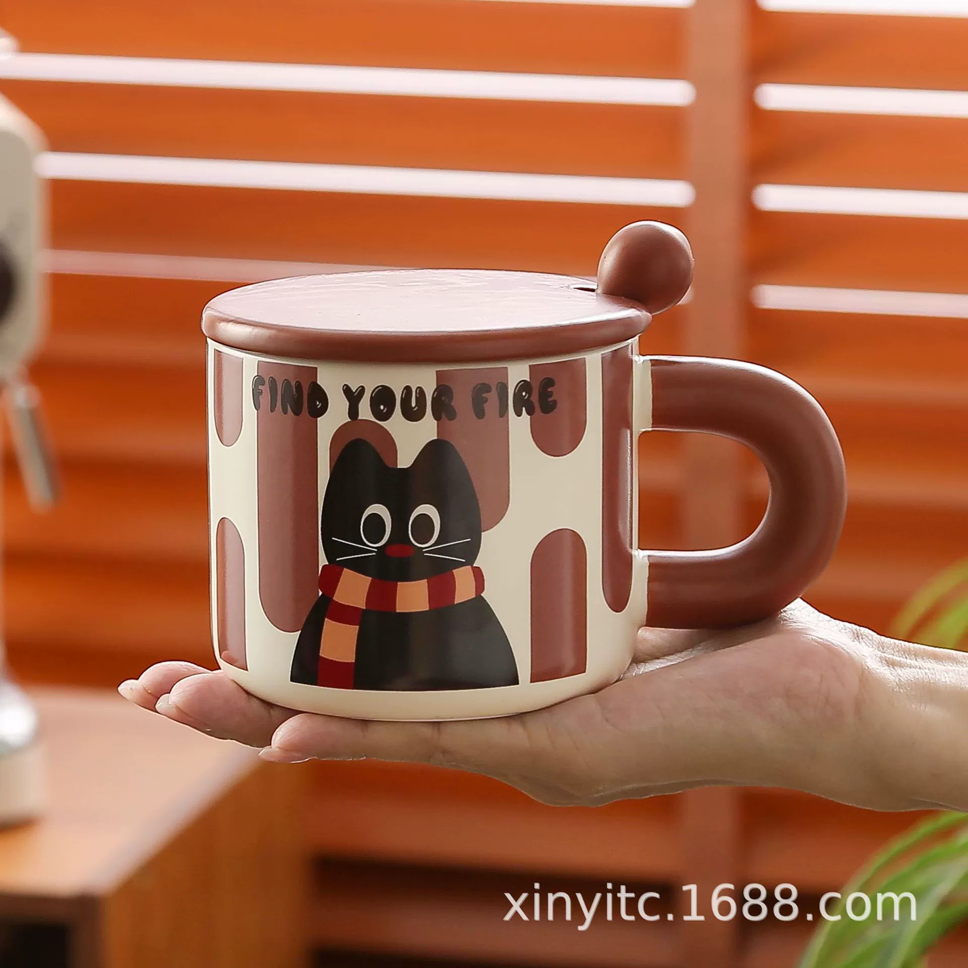 Ceramic cartoon coffee mug, 401–500 ml, ear-shaped handle, cute printed design
