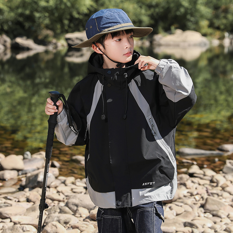 어린이 의류 소년의 가을 옷 새로운 유행 큰 소년의 작업복 봄 및 가을 야외 3 방지 탑 잘 생긴