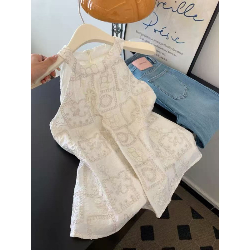 女性のためのホルターネック刺繍ベスト夏の新しい美しいノースリーブトップ|undefined