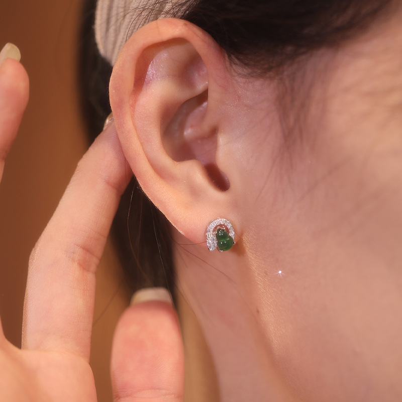 Nuevo estilo retro chino Pendientes de calabaza Fulu plata esterlina s925 con incrustaciones de plata natural material peligroso jade de una pieza al por mayor