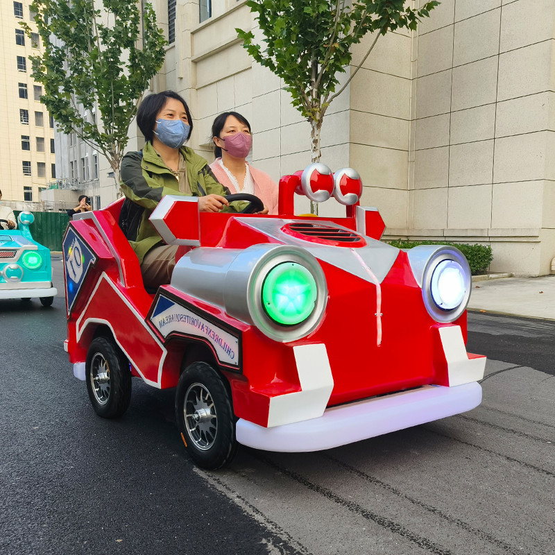 Indoor de alta gama coche de juguete eléctrico para niños cuadrado iluminante coche de atracciones de fibra de vidrio gran rueda coche de atracciones