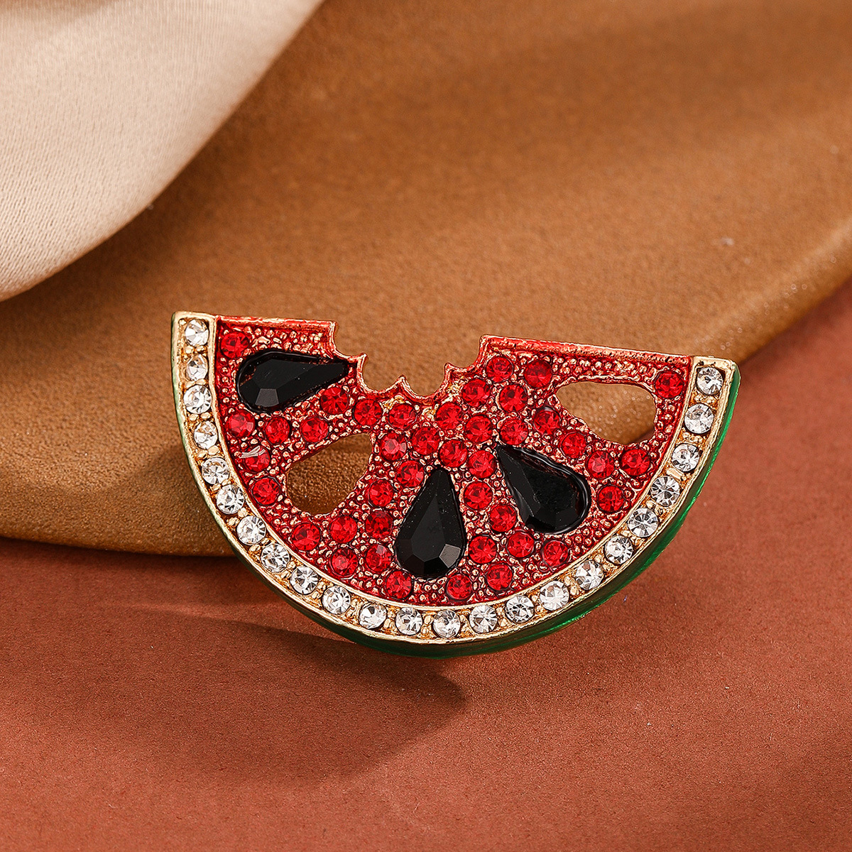 Vintage Fruit Brooch With Diamonds Alloy High-end Creative Style_voghion.com