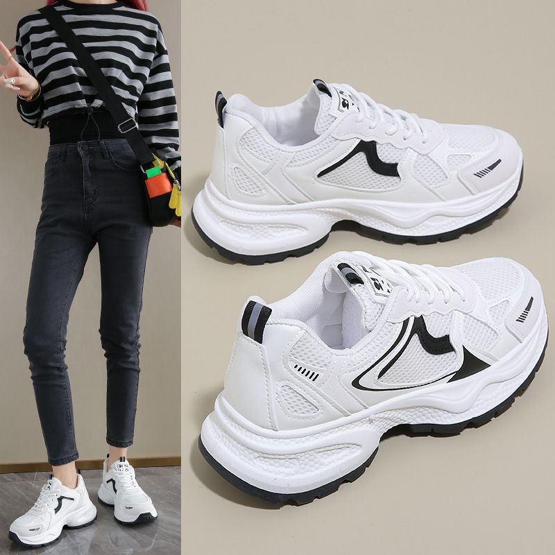 Otoño y invierno 2024 nuevos zapatos de papá para mujeres cómodos transpirables de moda americana de color sólido aumentando la altura de los zapatos de corrida amortiguación explosión