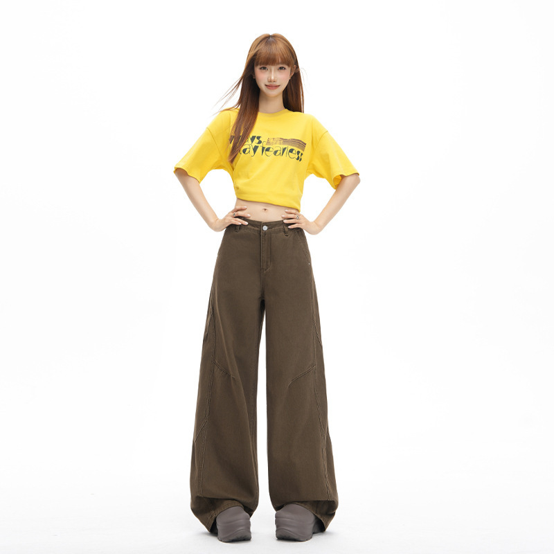 Yechuan # American-Style Brown Wide-Leg Jeans, Early Spring New Versatile High-Waisted Straight-Leg Slimming Bootcut Pants. Yechuan # American-Style Brown Wide-Leg Jeans, Early Spring New Versatile High-Waisted Straight-Leg Slimming Bootcut Pants.