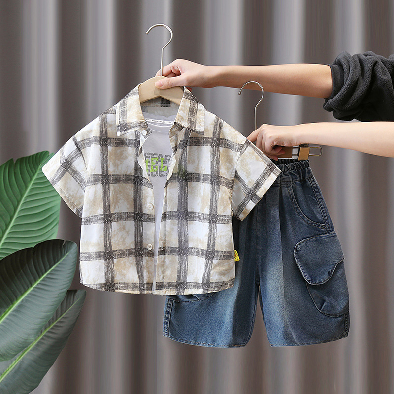 7314 Traje de verano para niños 2025 Nueva camisa a cuadros de manga corta Ropa de verano para niños guapos Traje de tres piezas de moda Verano