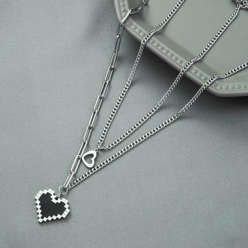 Mosaic Heart Titanium Steel Necklace Heart-shaped Double Layered Clavicle Chain display picture 4