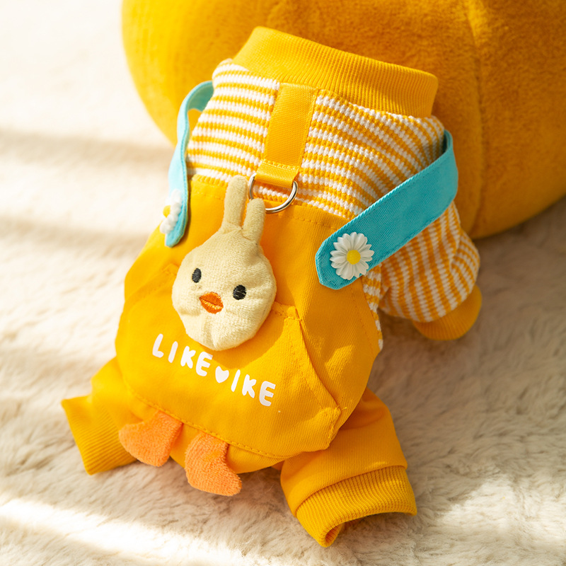 Otoño e invierno perro tridimensional pollo tracción tirantes pantalones gato mascota de cuatro patas cálido forrado de lana ropa de perro de peluche