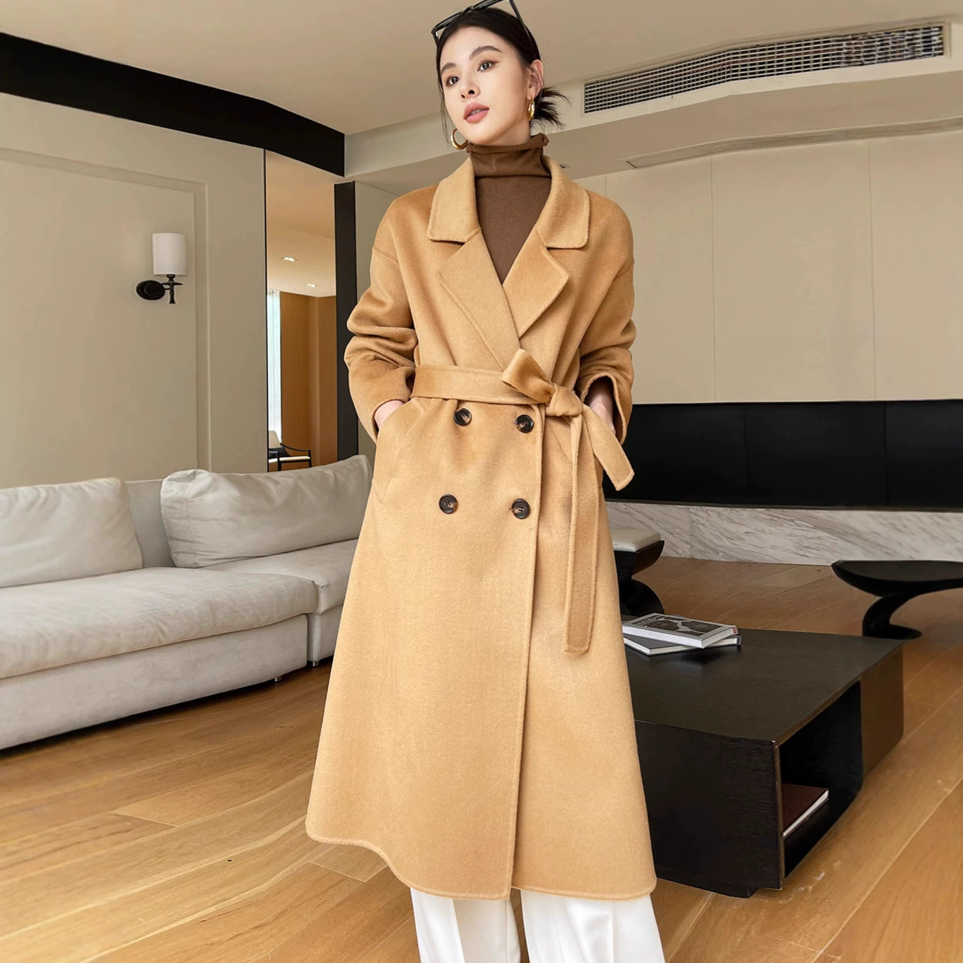 Двустороннее шерстяное пальто в стиле Хепберн, новинка 2025 года, с разрезом сзади, двубортное, из чистой шерсти