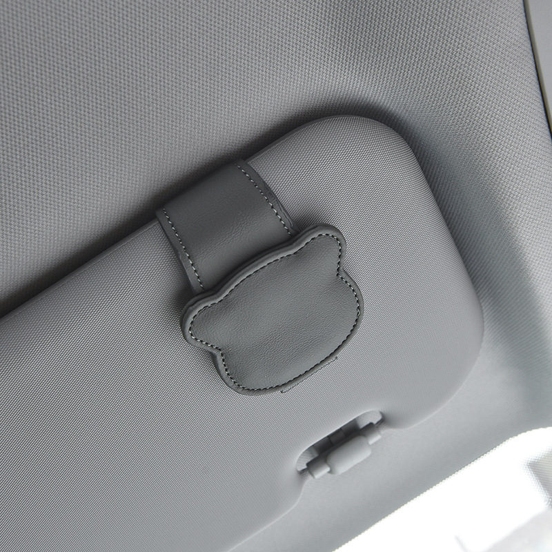 Simple and Portable Magnetic Car Glasses Holder Car Interior Leather Storage Clip Car Sunglasses Clip Bill Card Holder Trendy