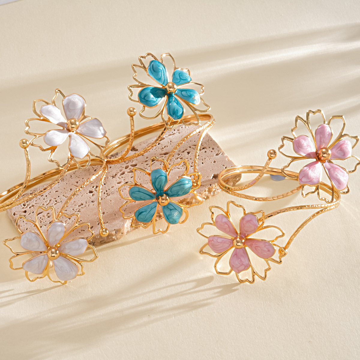 Europa y los Estados Unidos metal goteo flor doble brazalete personalidad pulsera exagerada moda simple joyas de alta calidad mujeres